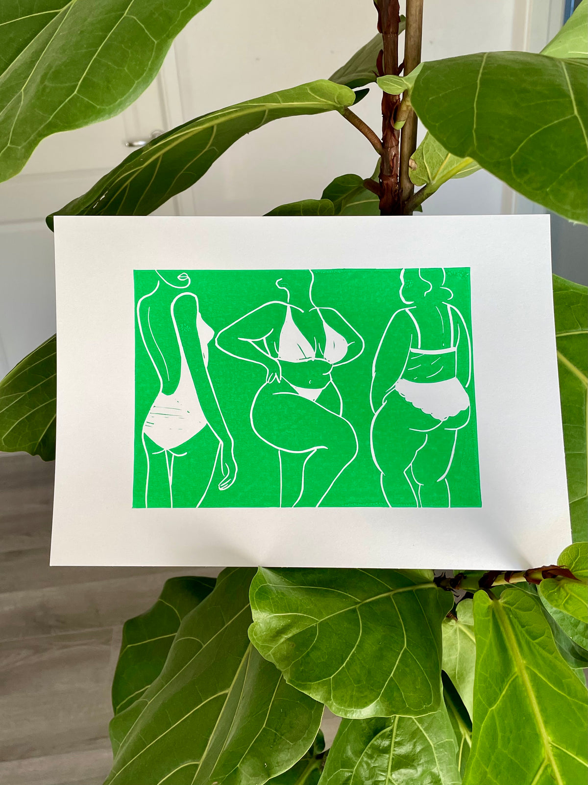 Bikini bodies - håndlavet linoleumstryk i A4