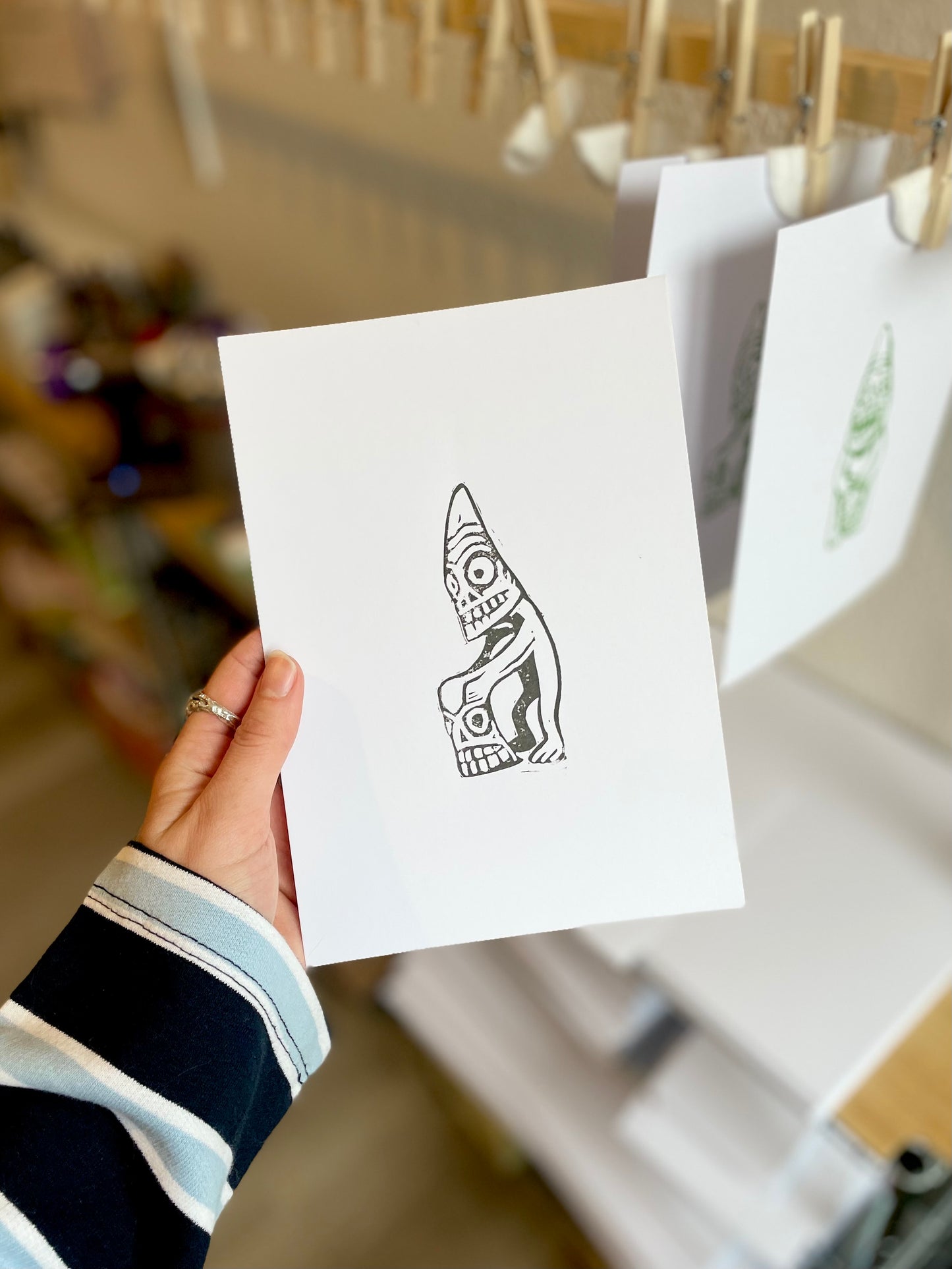 Grønlandsk tupilak #2 - håndlavet linoleumstryk