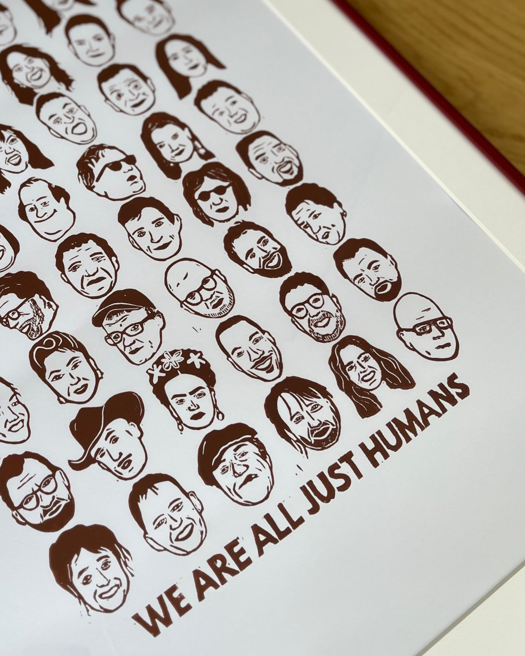 Just Humans - håndlavet linoleumstryk i A2