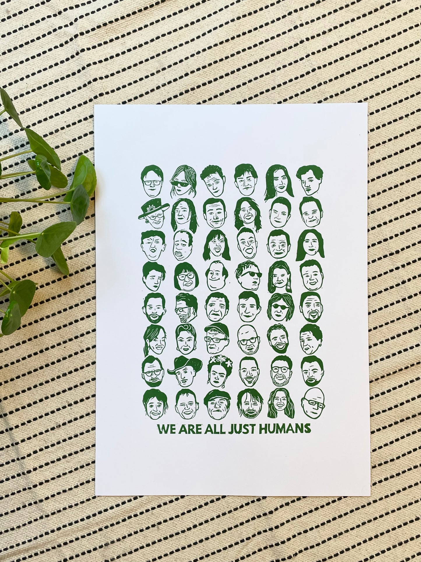 Just Humans - håndlavet linoleumstryk i A2