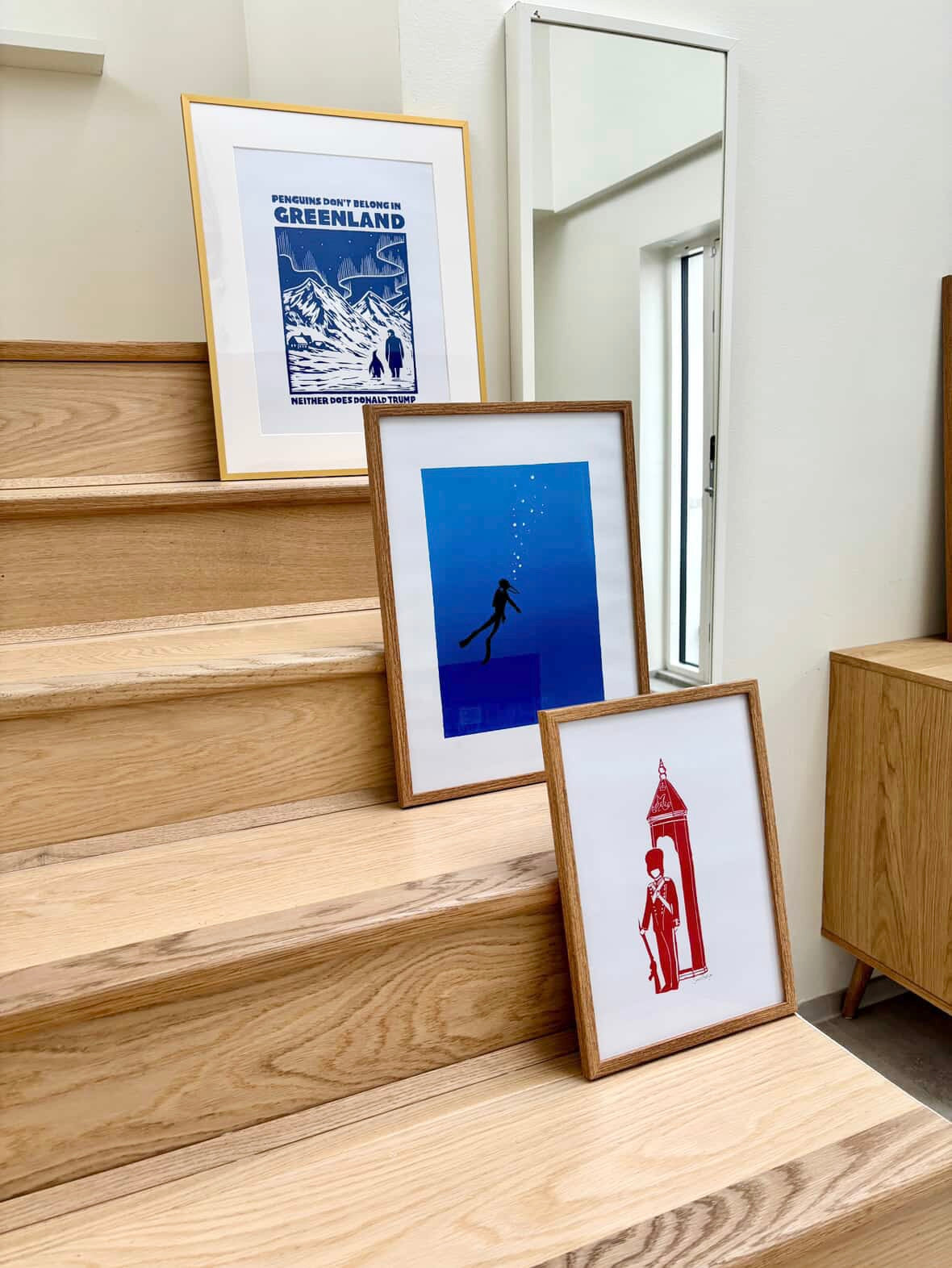 Trump & Penguins - håndlavet linoleumstryk (vælg farve)