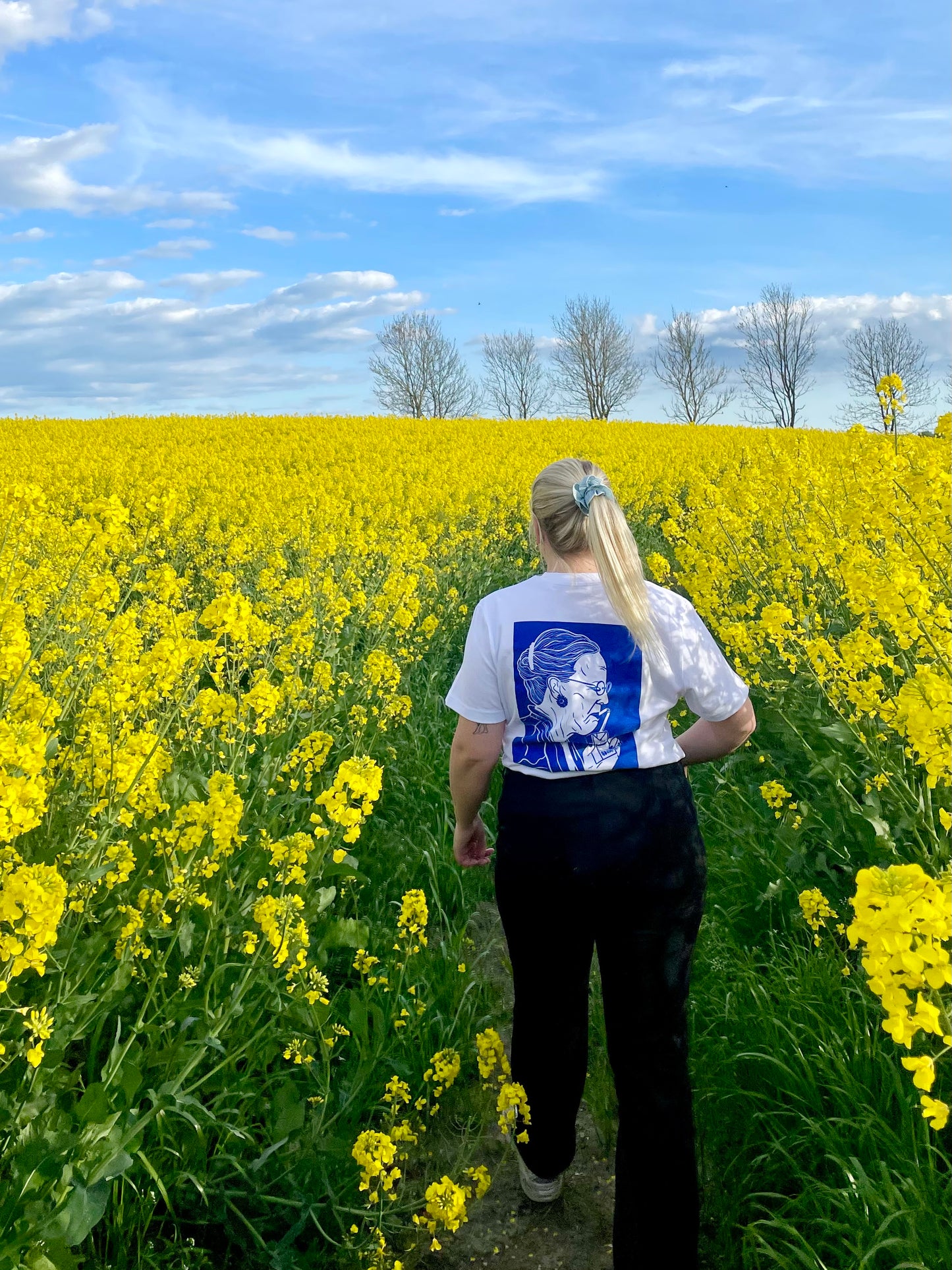 Daisy Tee
