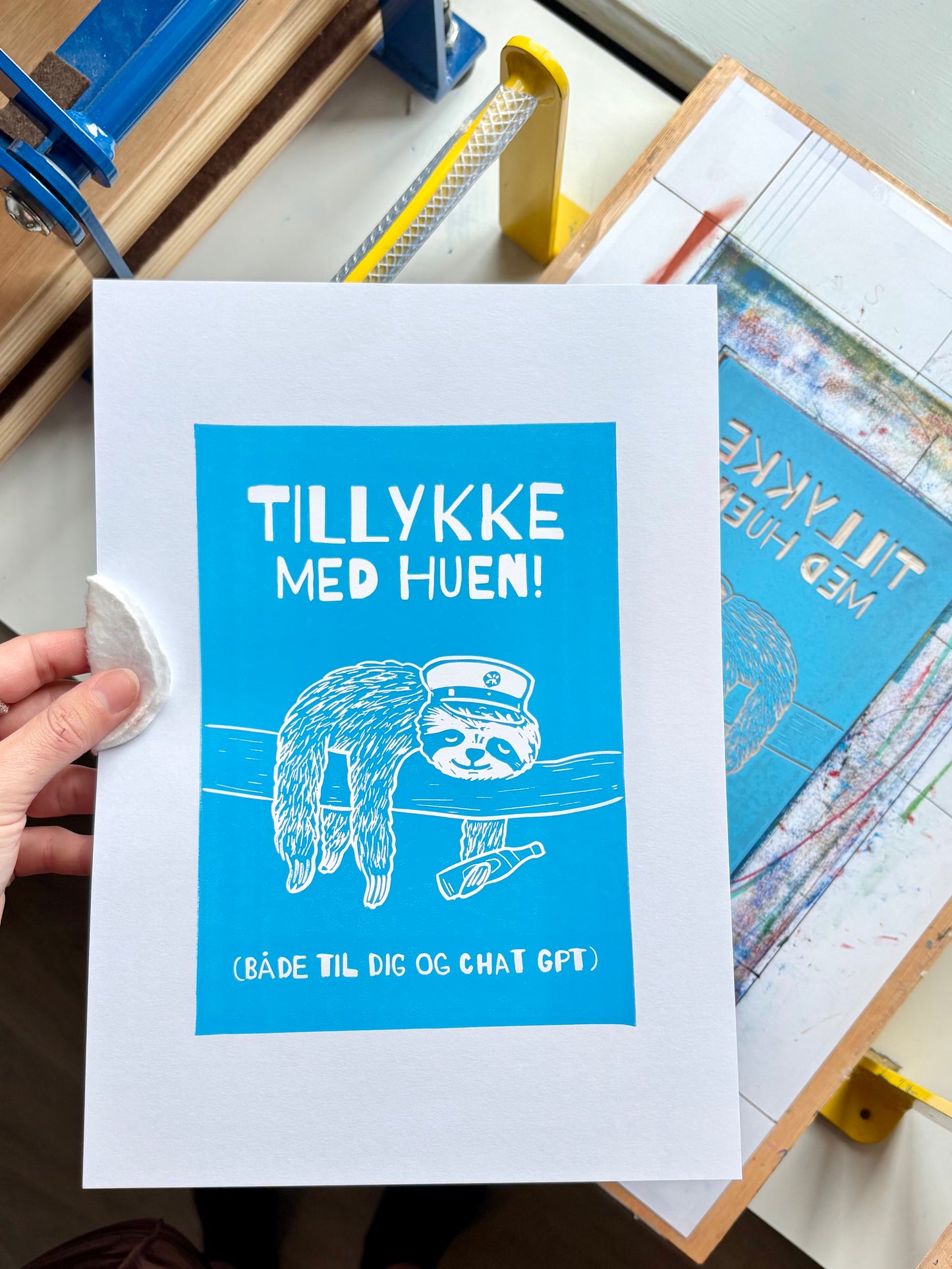 STUDENT - håndlavet linoleumstryk (vælg farve)