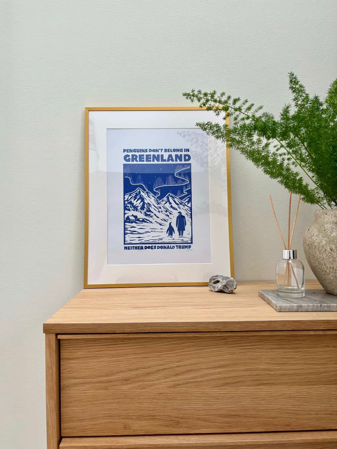 Trump & Penguins - håndlavet linoleumstryk (vælg farve)