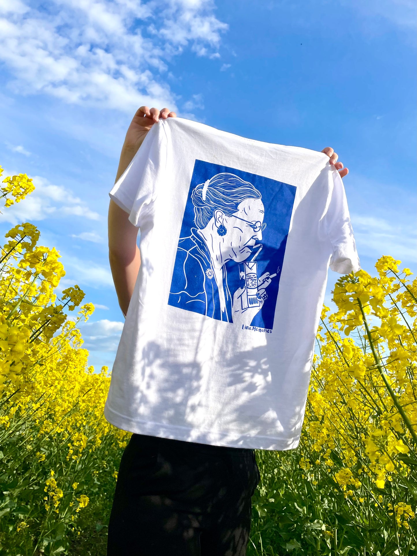 Daisy Tee